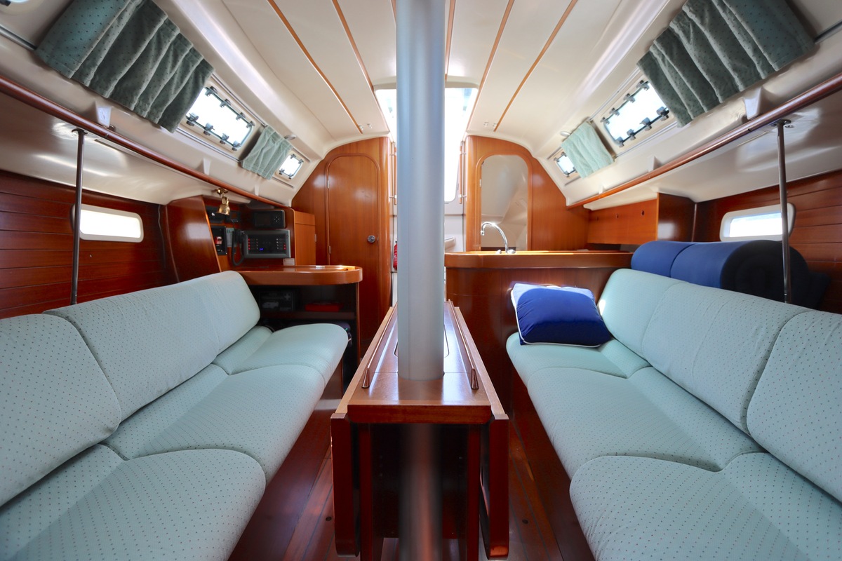 foto: 71 Beneteau Oceanis 300