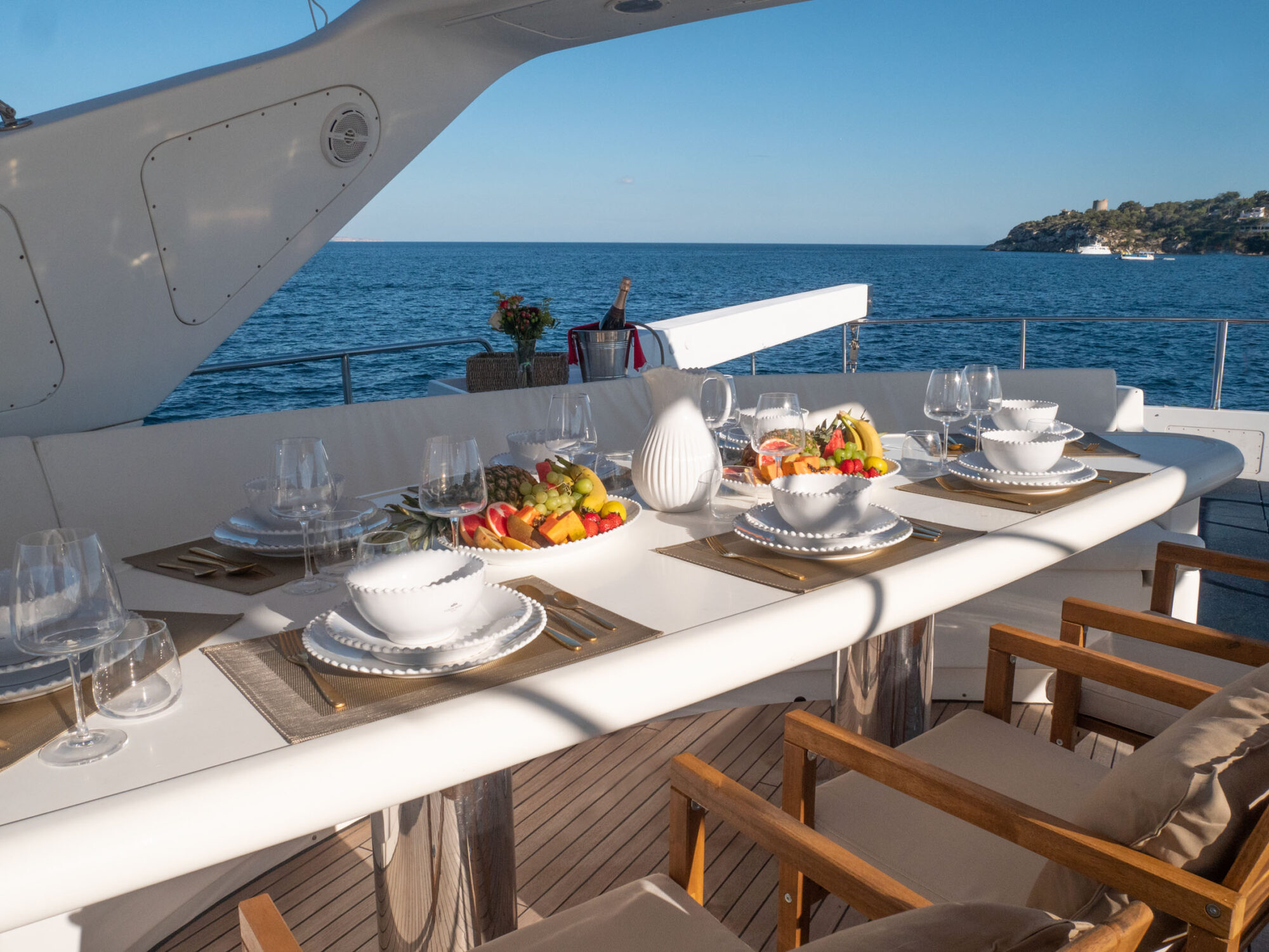 foto: 18 Falcon Falcon 100