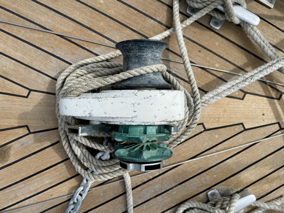 foto: 88 Tradewind 33