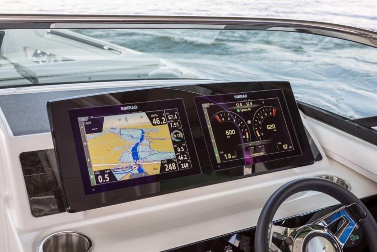 foto: 9 Sea Ray SLX 310