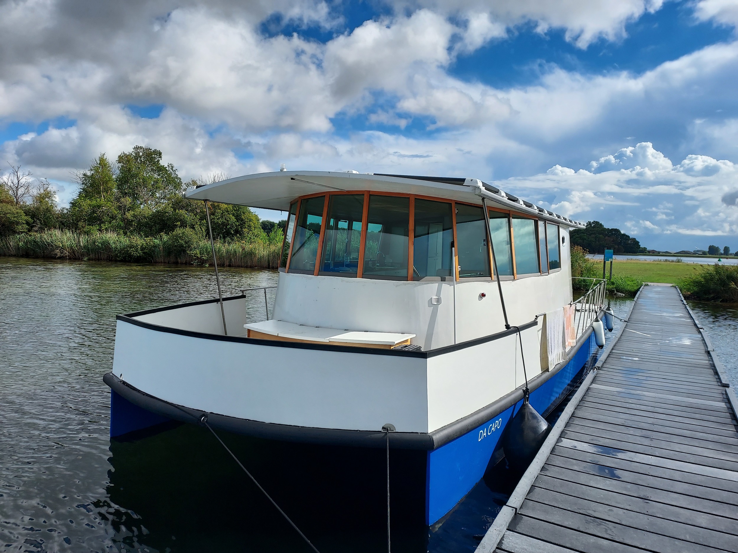 foto: 17 Motor Catamaran 11.60