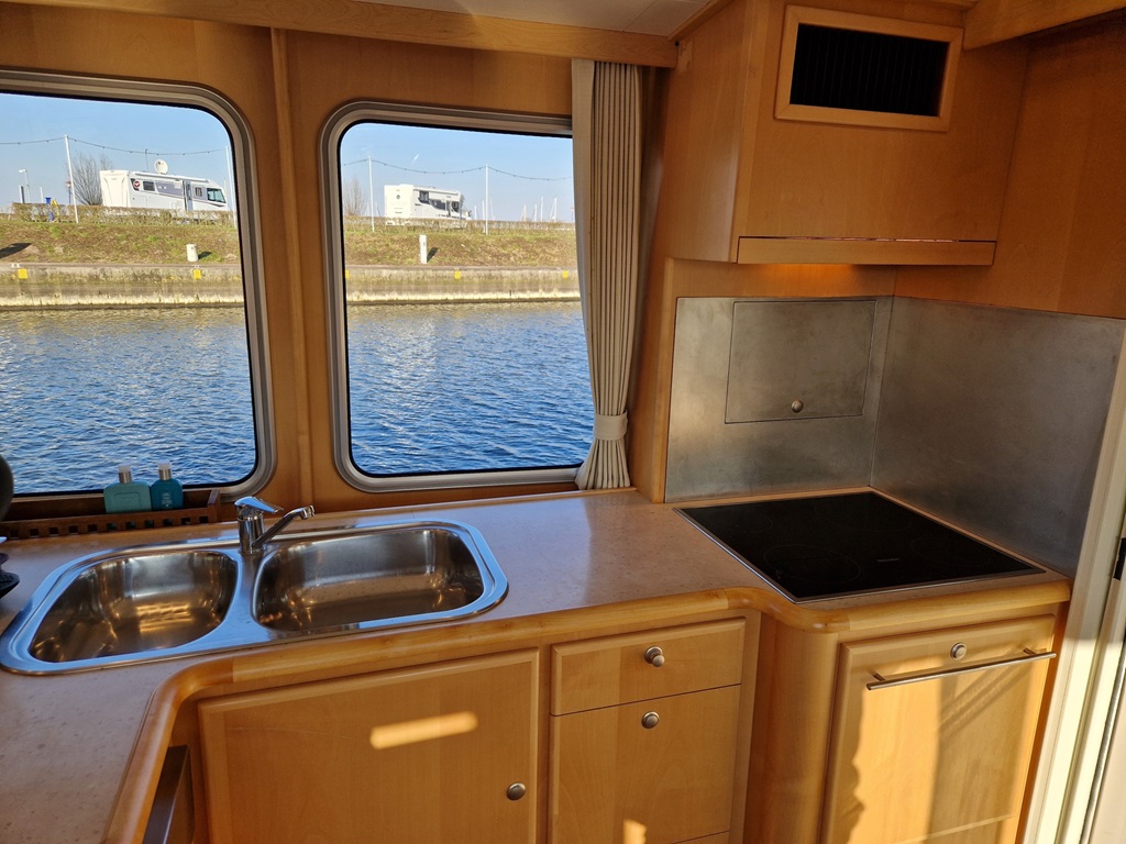 foto: 32 Almtrawler 1600 AD