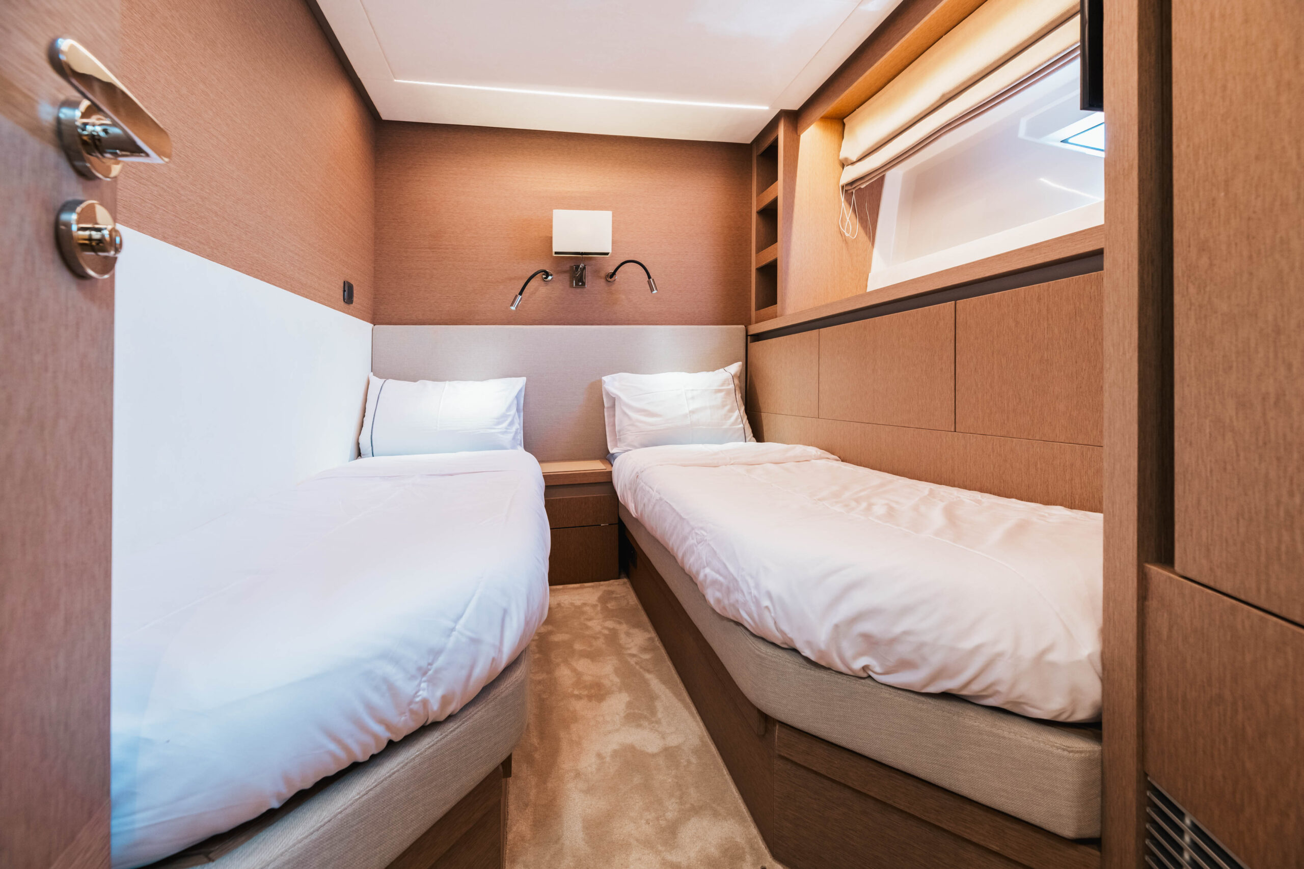 foto: 114 Prestige 690 flybridge