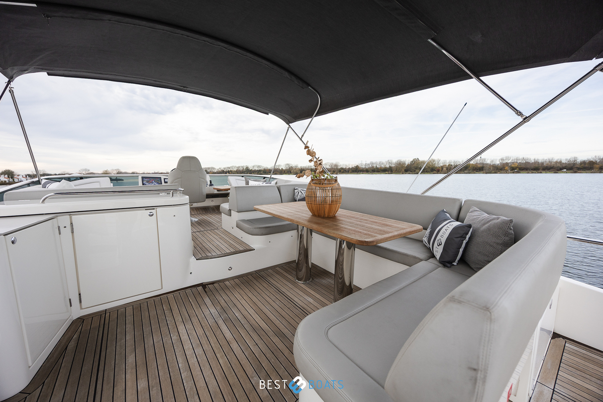 foto: 79 Absolute  Navetta 52