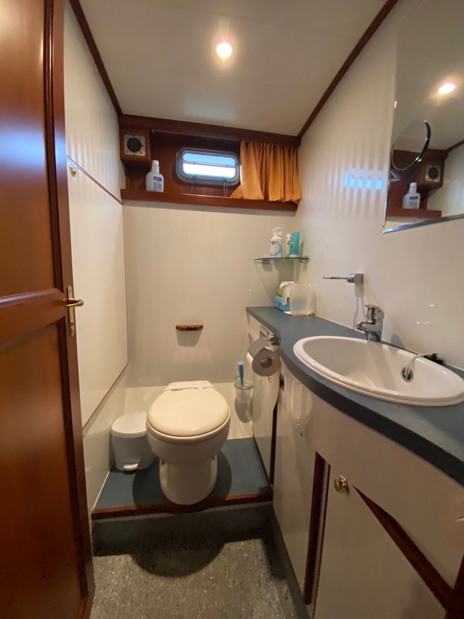 foto: 68 Privateer Privateer 40 XL Cabrio