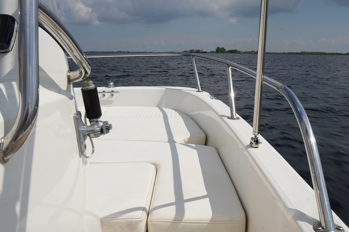 foto: 57 Boston Whaler 170 Dauntless