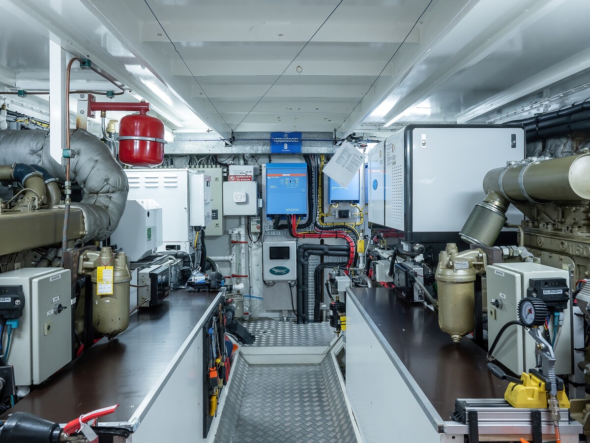 foto: 50 Laancruiser 2100