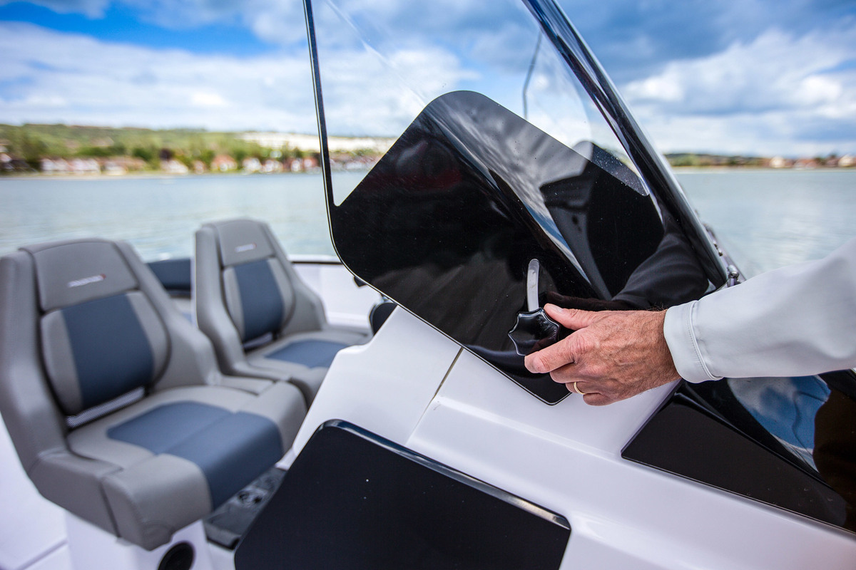 foto: 14 Axopar 22 Spyder