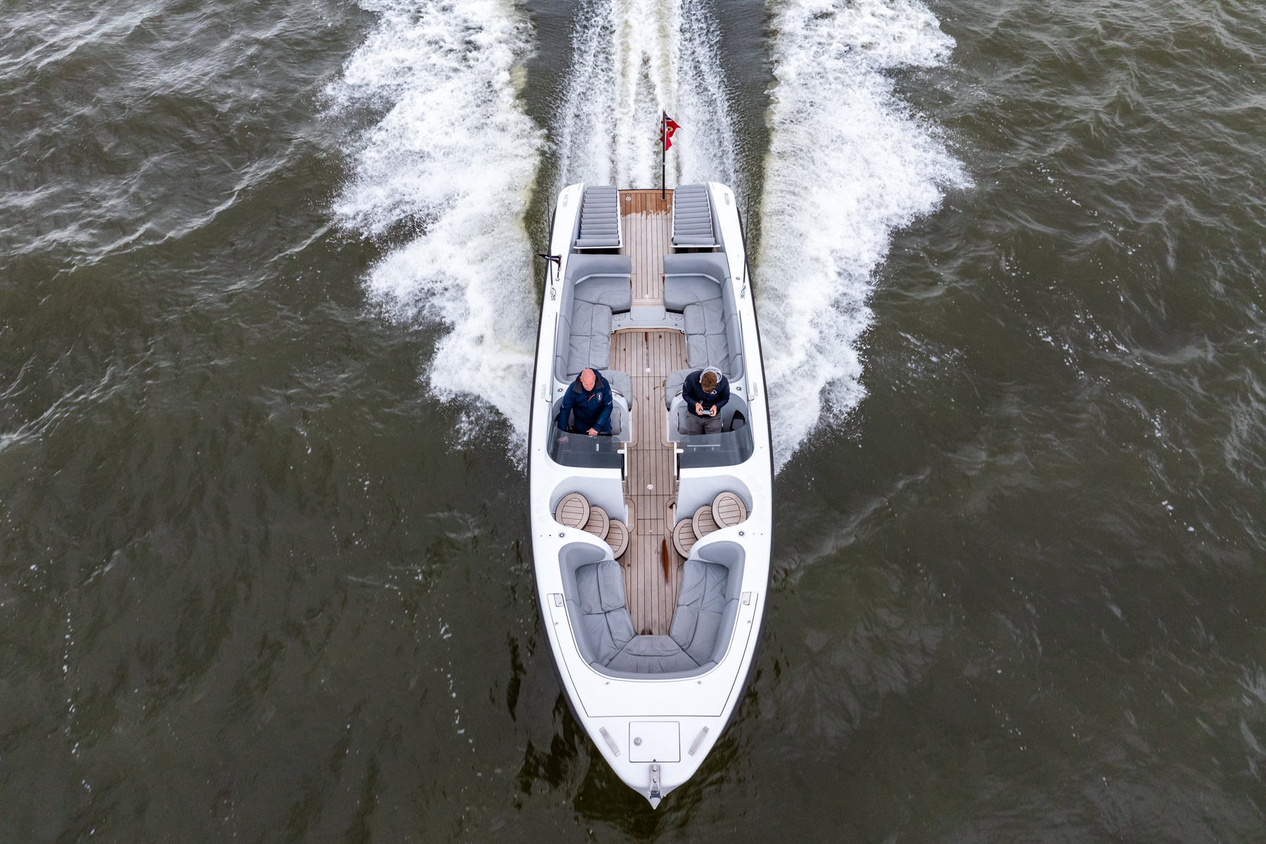 foto: 34 Pascoe Custom 9.6 Tender