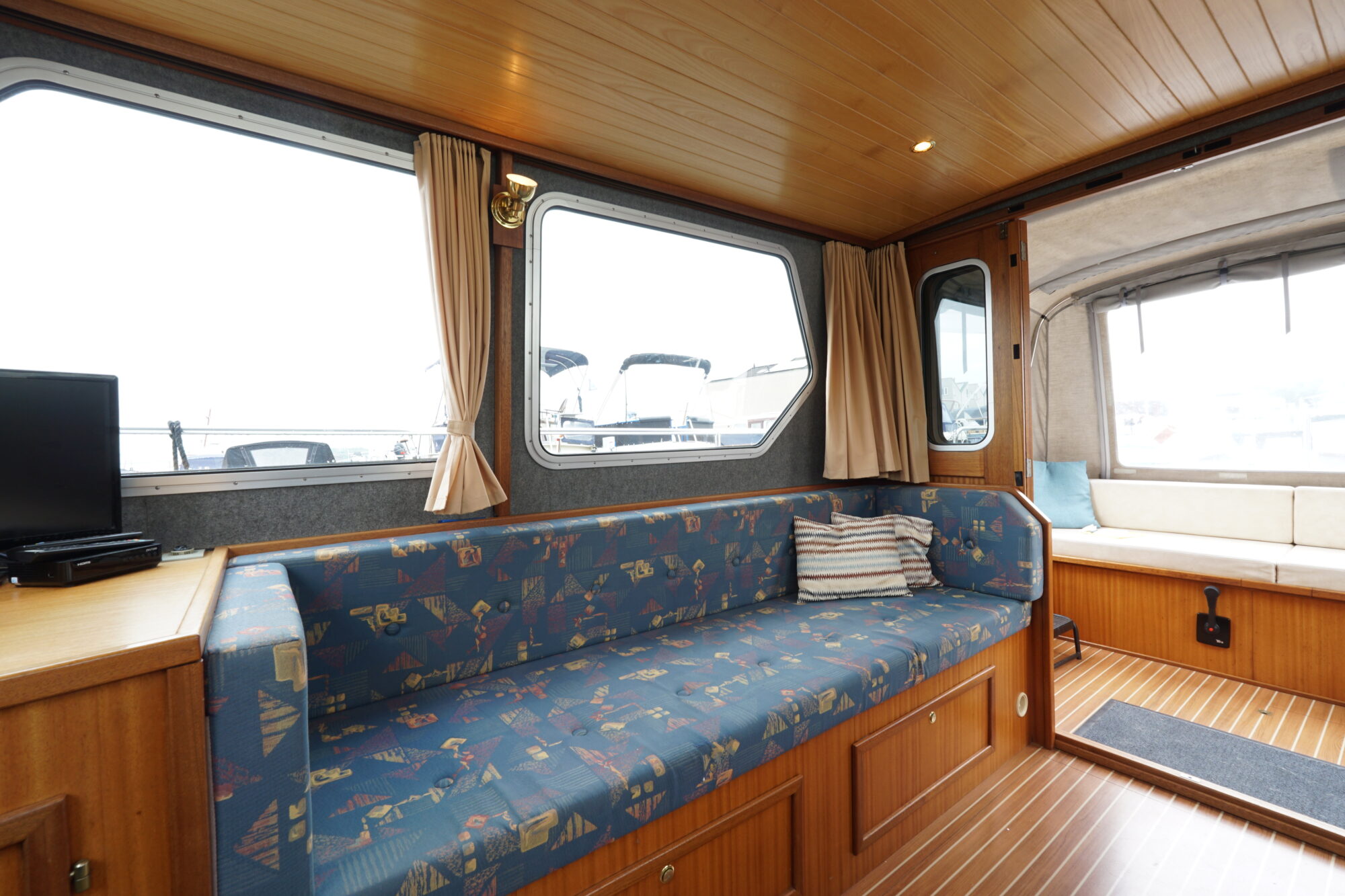 foto: 41 Bege Bege Kruiser 9.00 OK