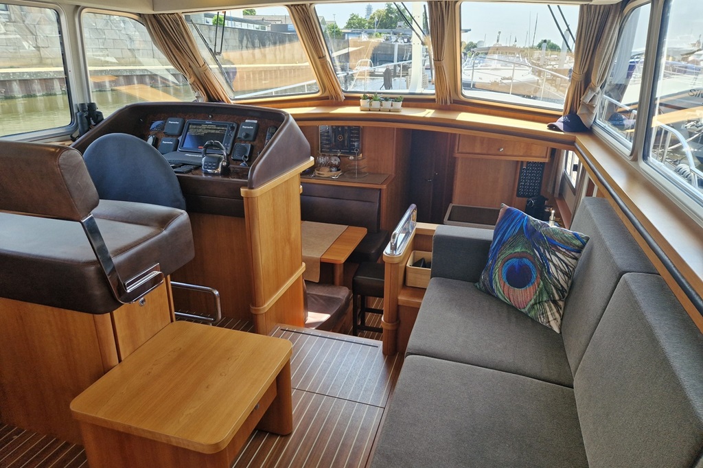 foto: 72 Linssen Grand Sturdy 470 Sedan Wheelhouse