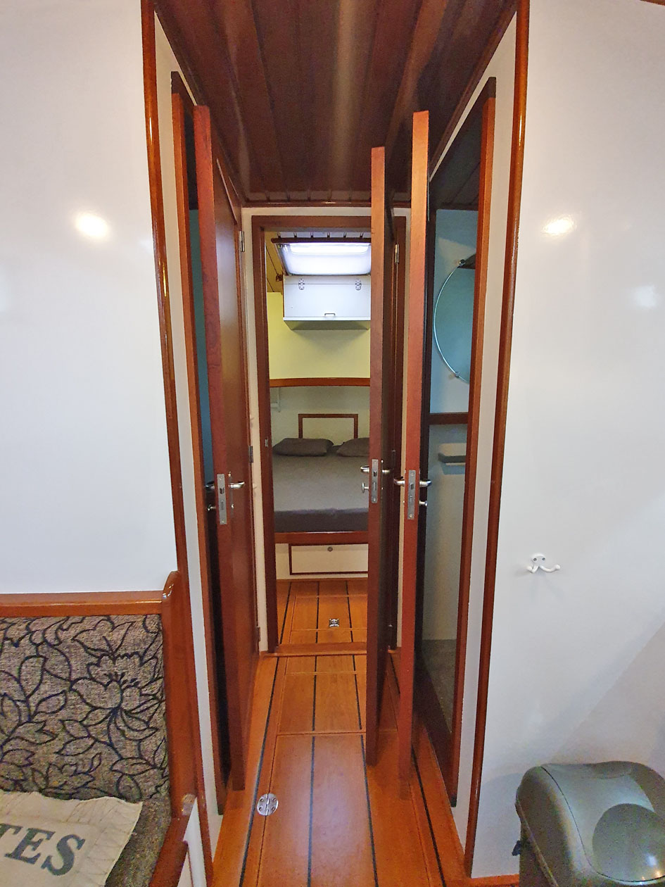 foto: 56 ex Patrouille vaartuig / Varend Woonschip 18.26 met UBC