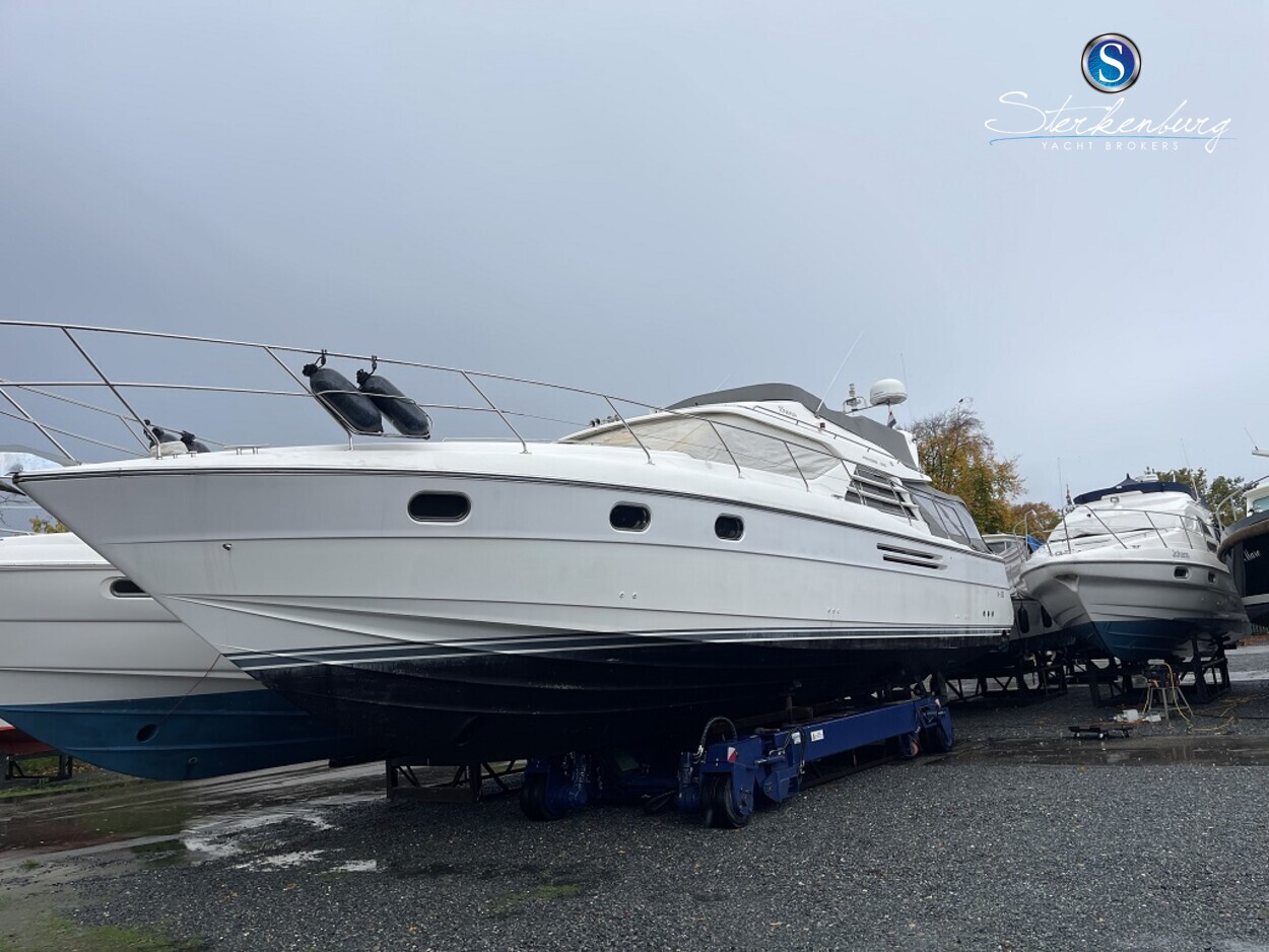 foto: 64 Princess Princess 500