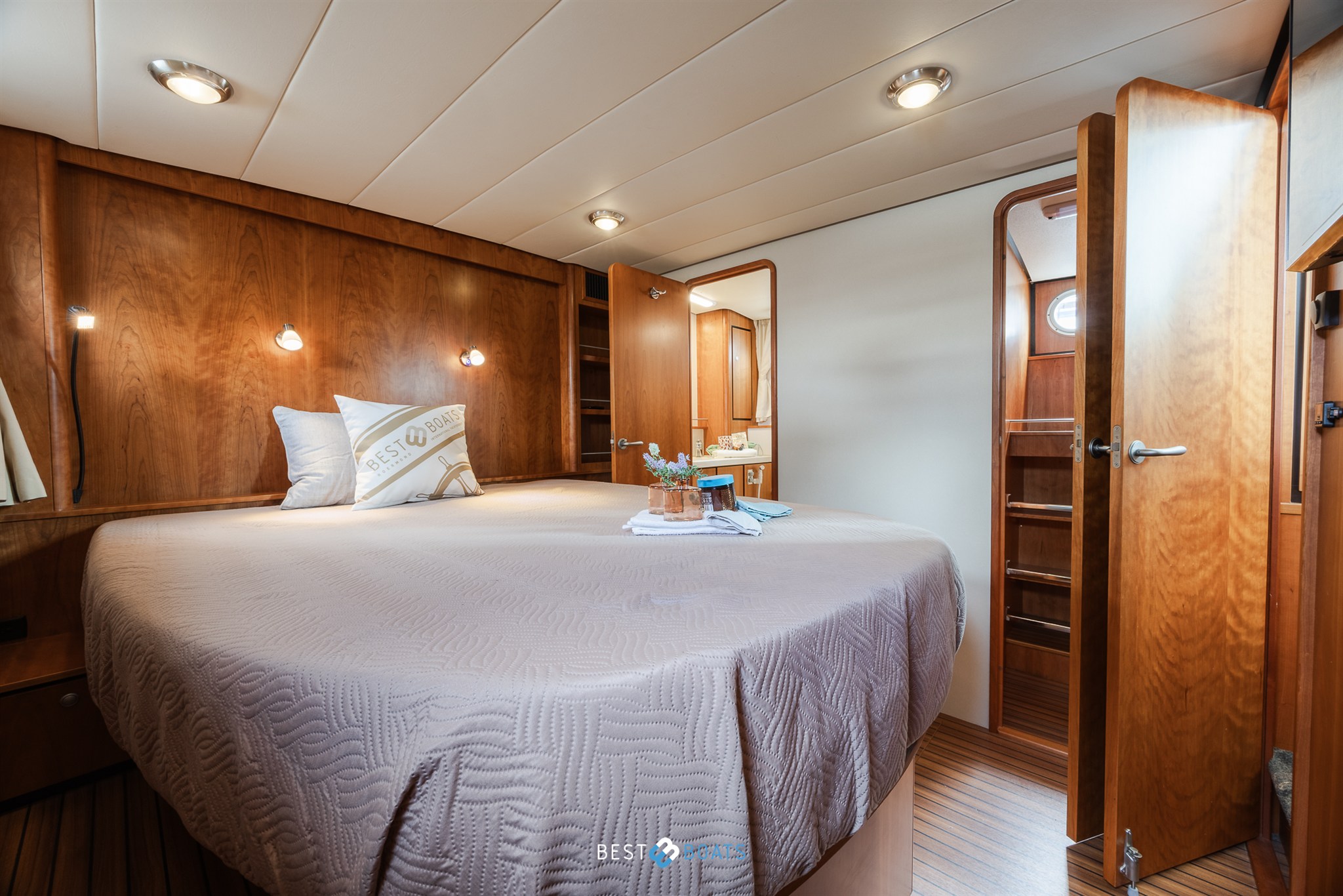 foto: 108 Linssen Grand Sturdy 45.9 AC Twin