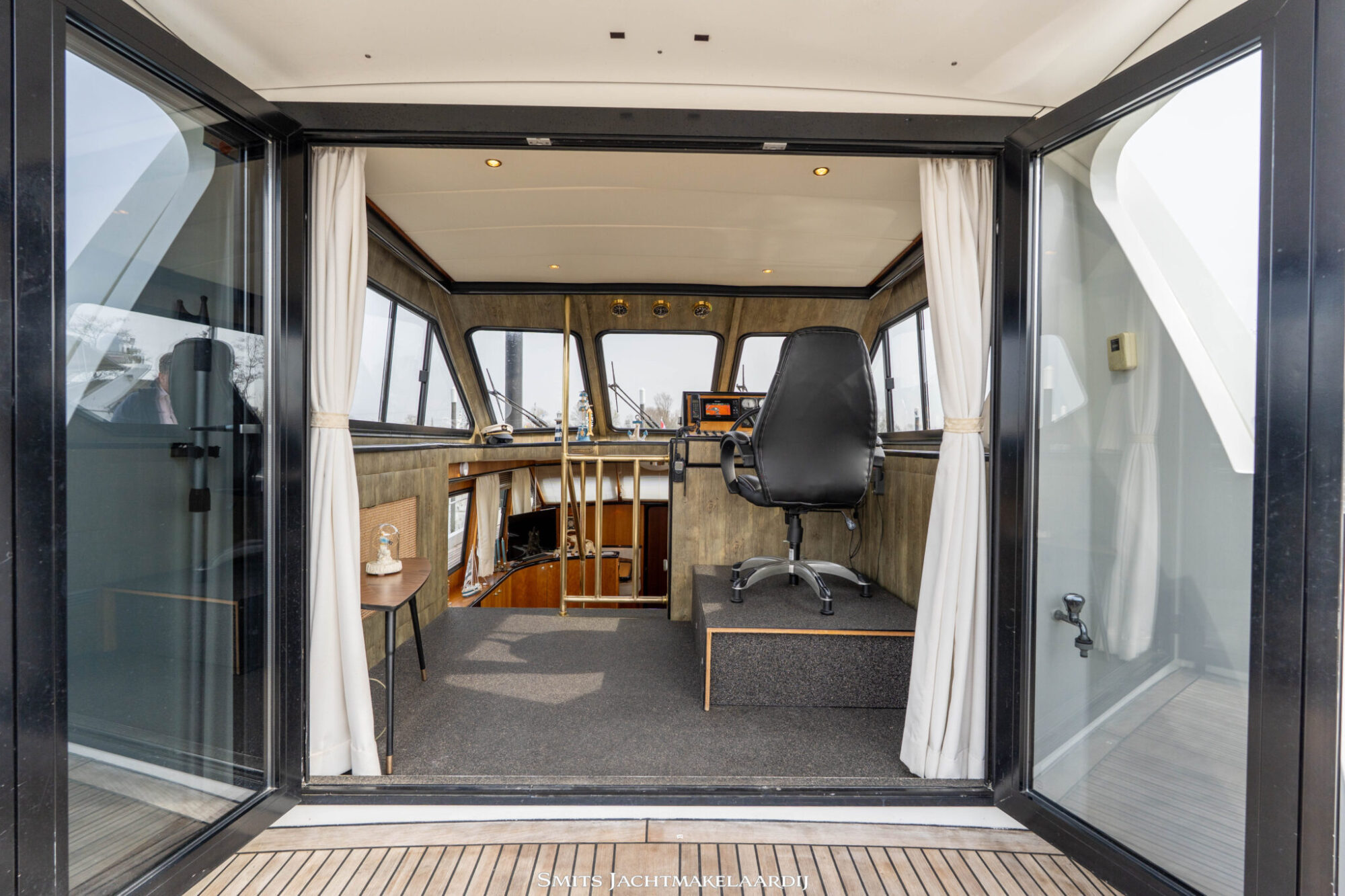 foto: 32 Pacific Pacific Allure 148 VS