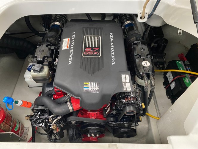 foto: 33 Cobalt 240 Bowrider