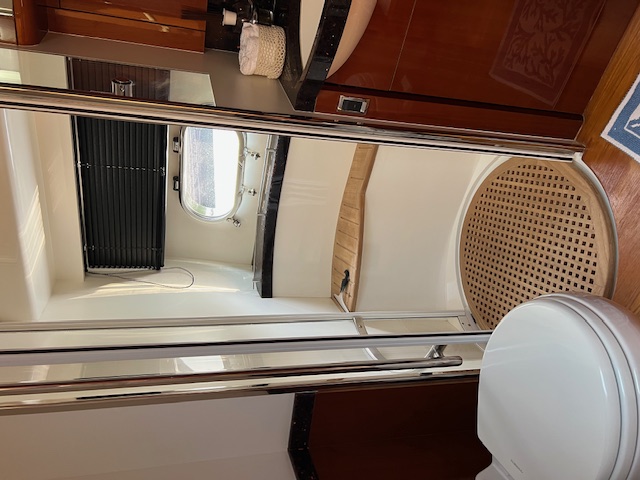 foto: 34 Princess 67 Fly