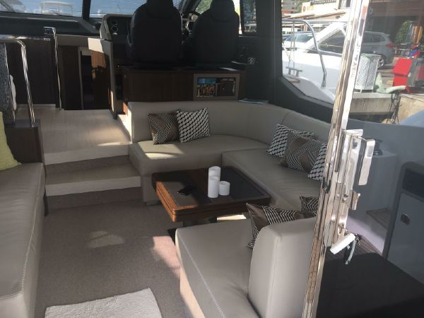 foto: 23 Azimut 50 Fly