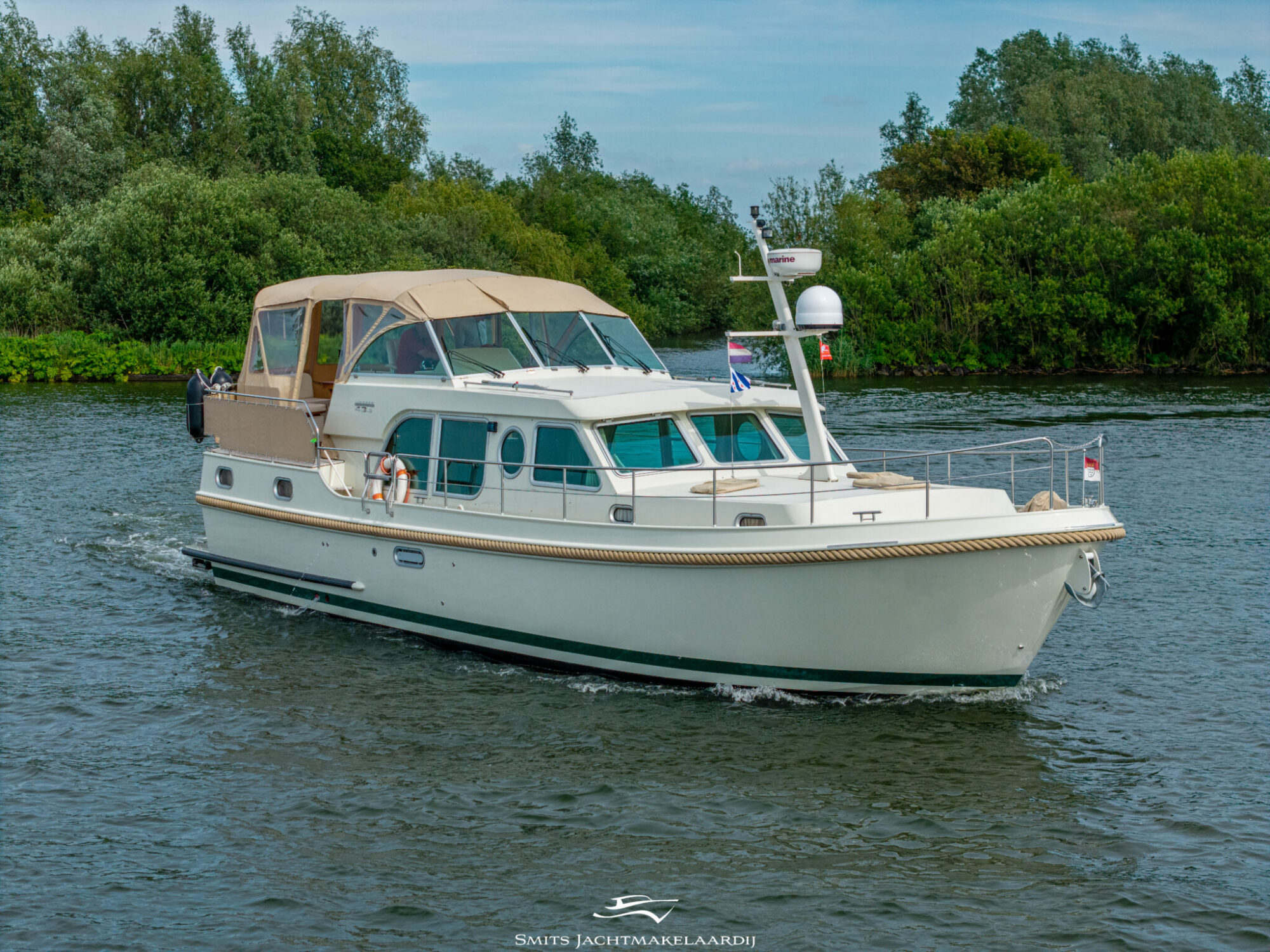 foto: 91 Linssen Linssen Grand Sturdy 43.9 AC