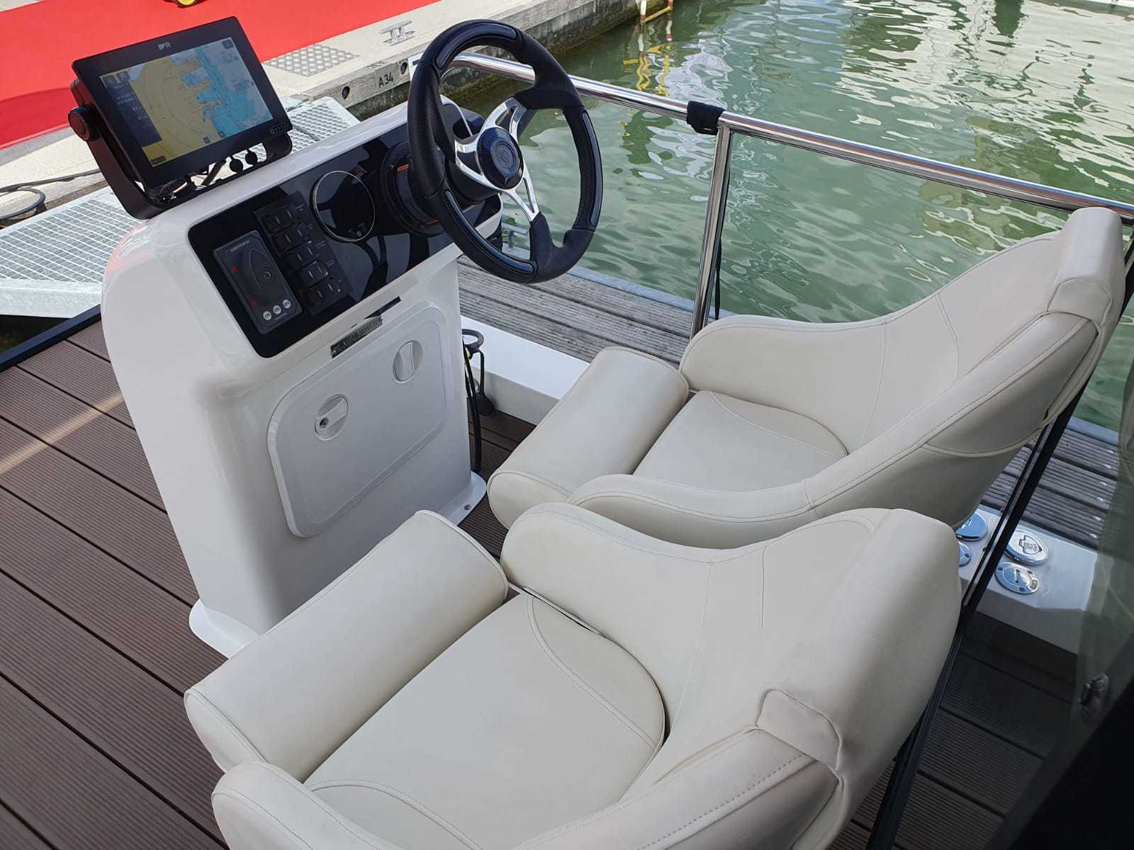 foto: 32 Nomadream Cat-House 1200 Double Decker Houseboat