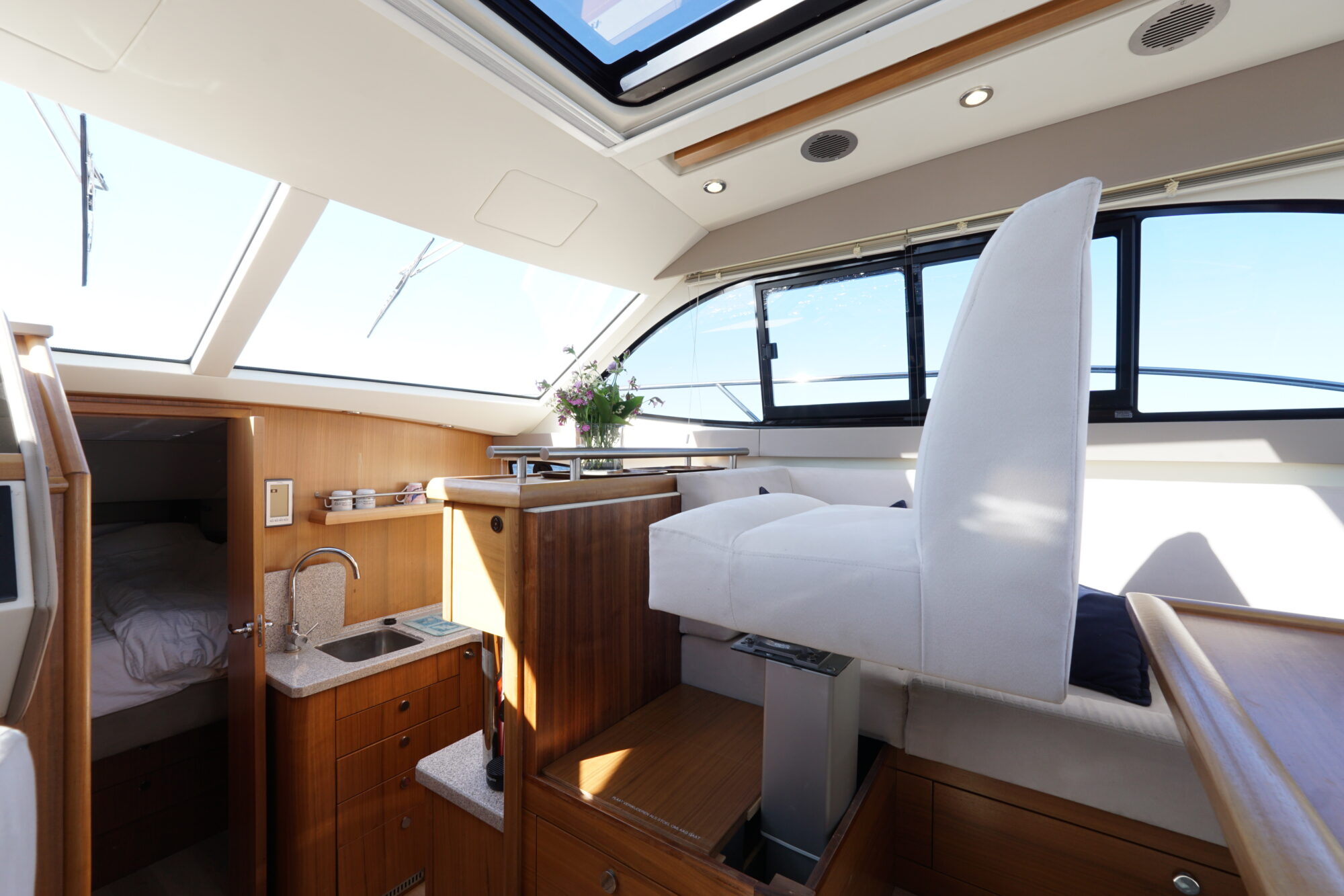 foto: 44 Haines Haines 32 Offshore