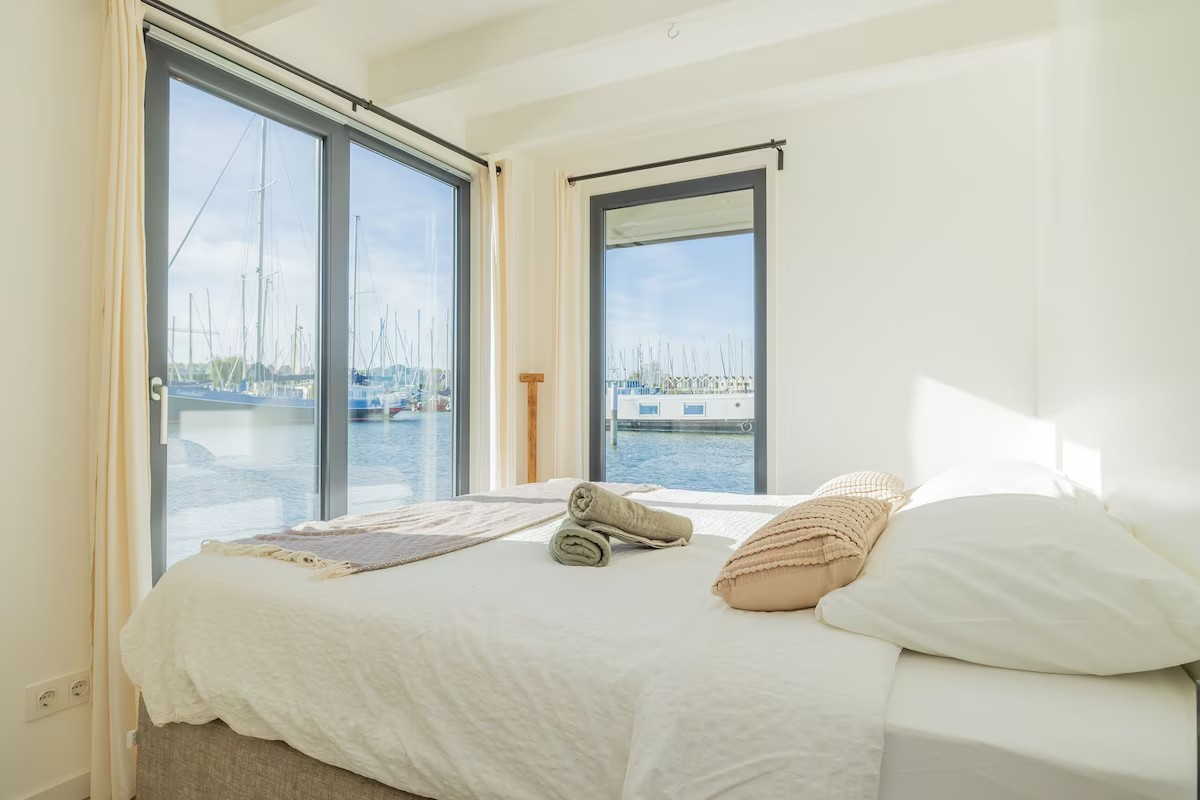 foto: 35 Surla 15 Houseboat Zelfvoorzienend