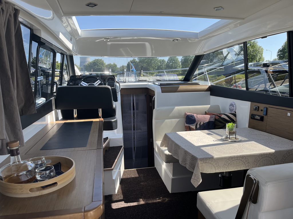 foto: 40 Jeanneau NC 9