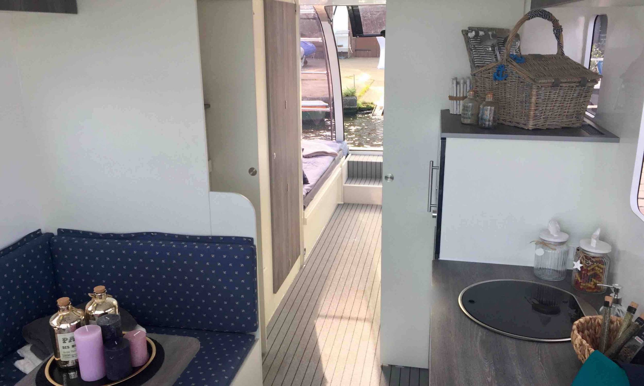 foto: 30 Caravanboat DepartureOne M Free (Houseboat)