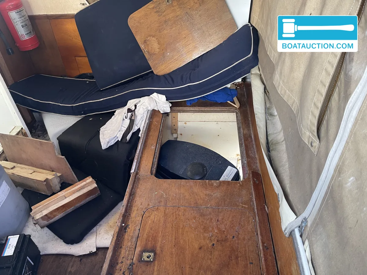 foto: 10 Motorboat 800