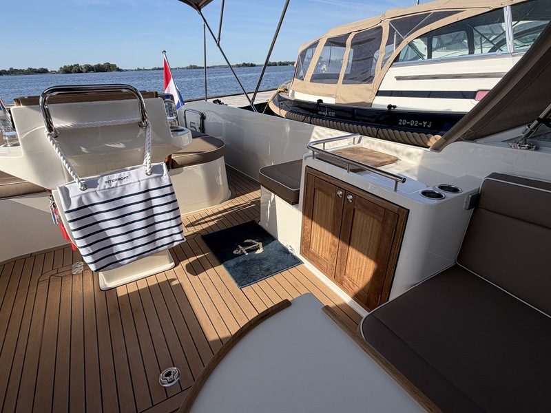 foto: 34 Intender 950 Cabrio