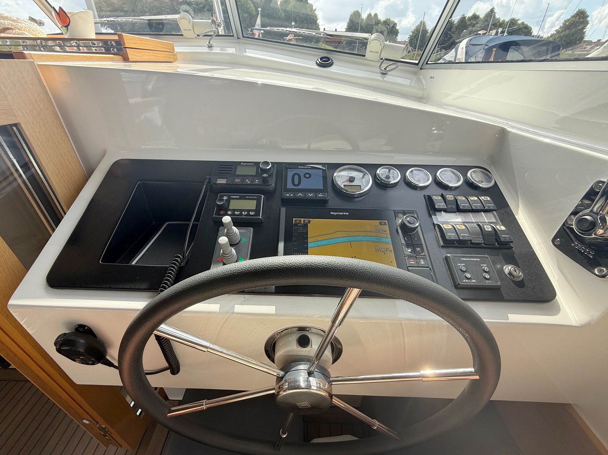 foto: 52 Vedette Vedette Hollander Trend 35 Cabrio