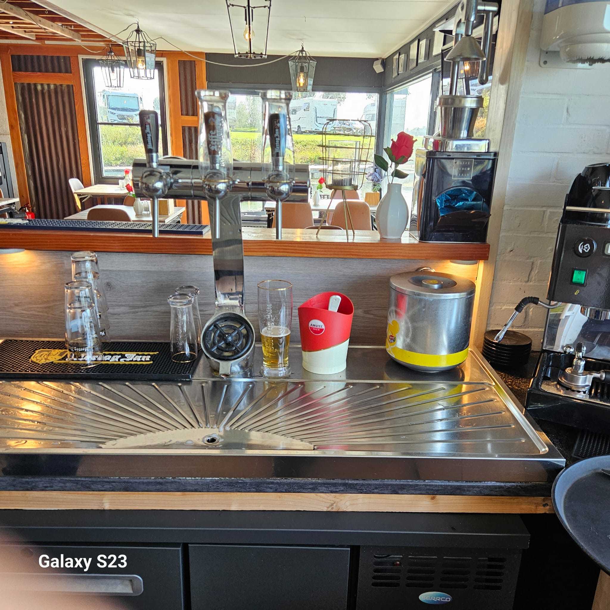 foto: 18 Drijvend Restaurant Houseboat