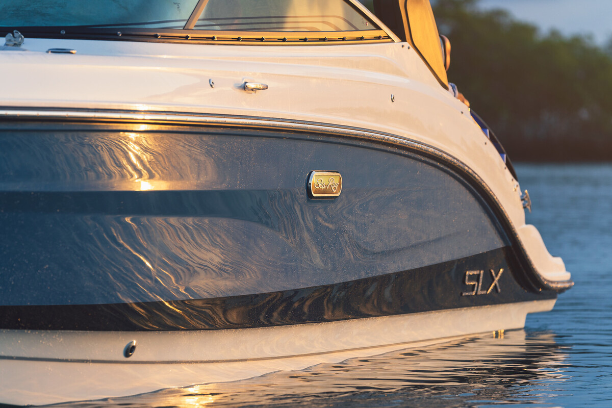 foto: 24 Sea Ray SLX 260