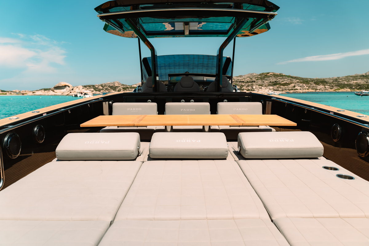 foto: 49 PARDO YACHTS 43  ON STOCK