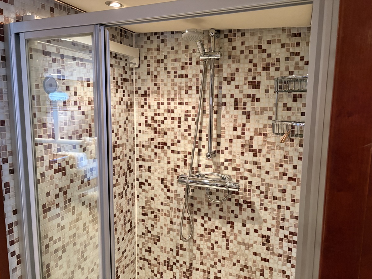 foto: 35 Pacific Prestige 190