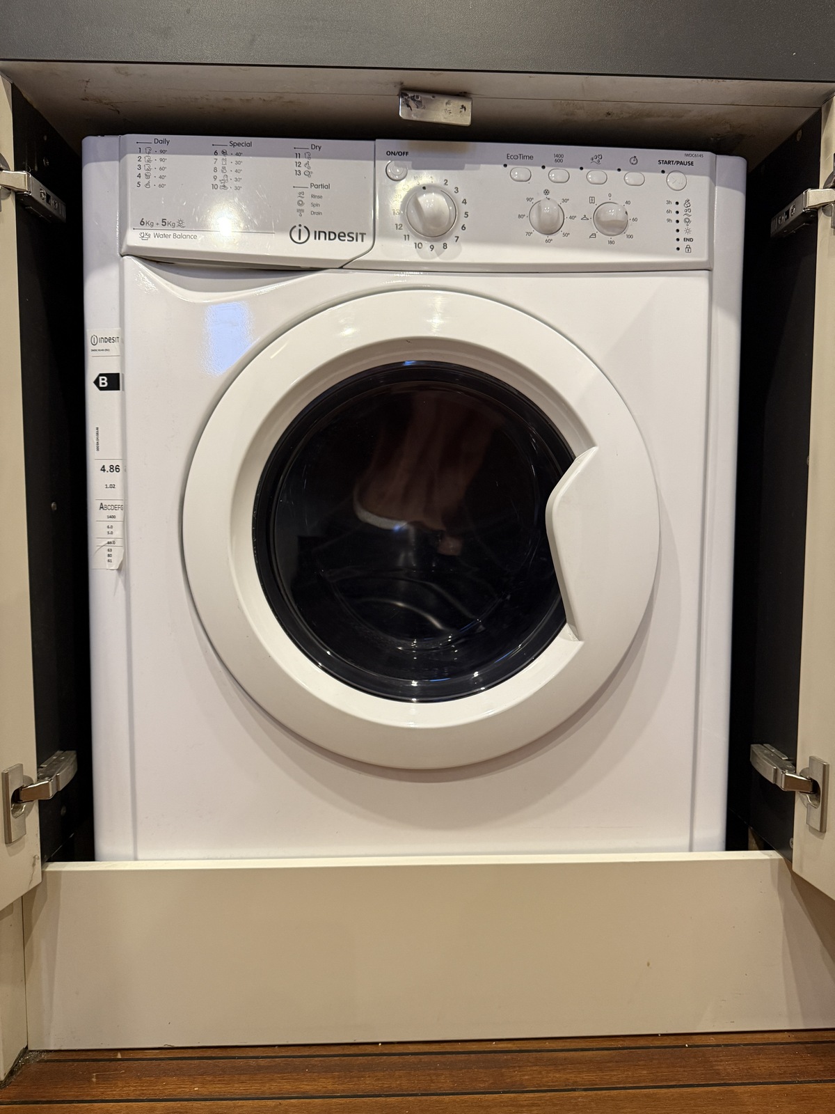 foto: 36 Ex-Patrouille Vaartuig Varend Woonschip