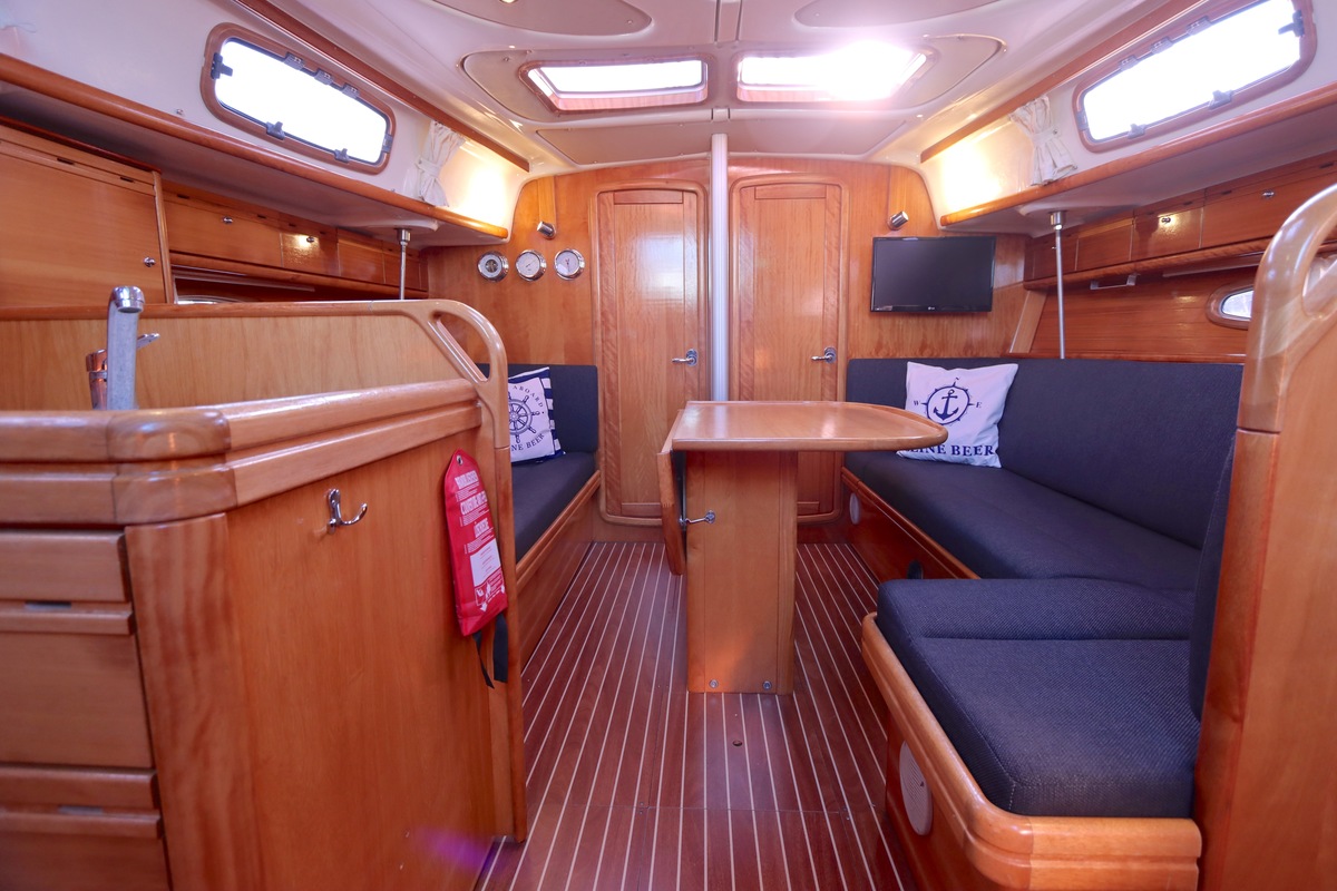 foto: 32 Bavaria  37-3 Cruiser