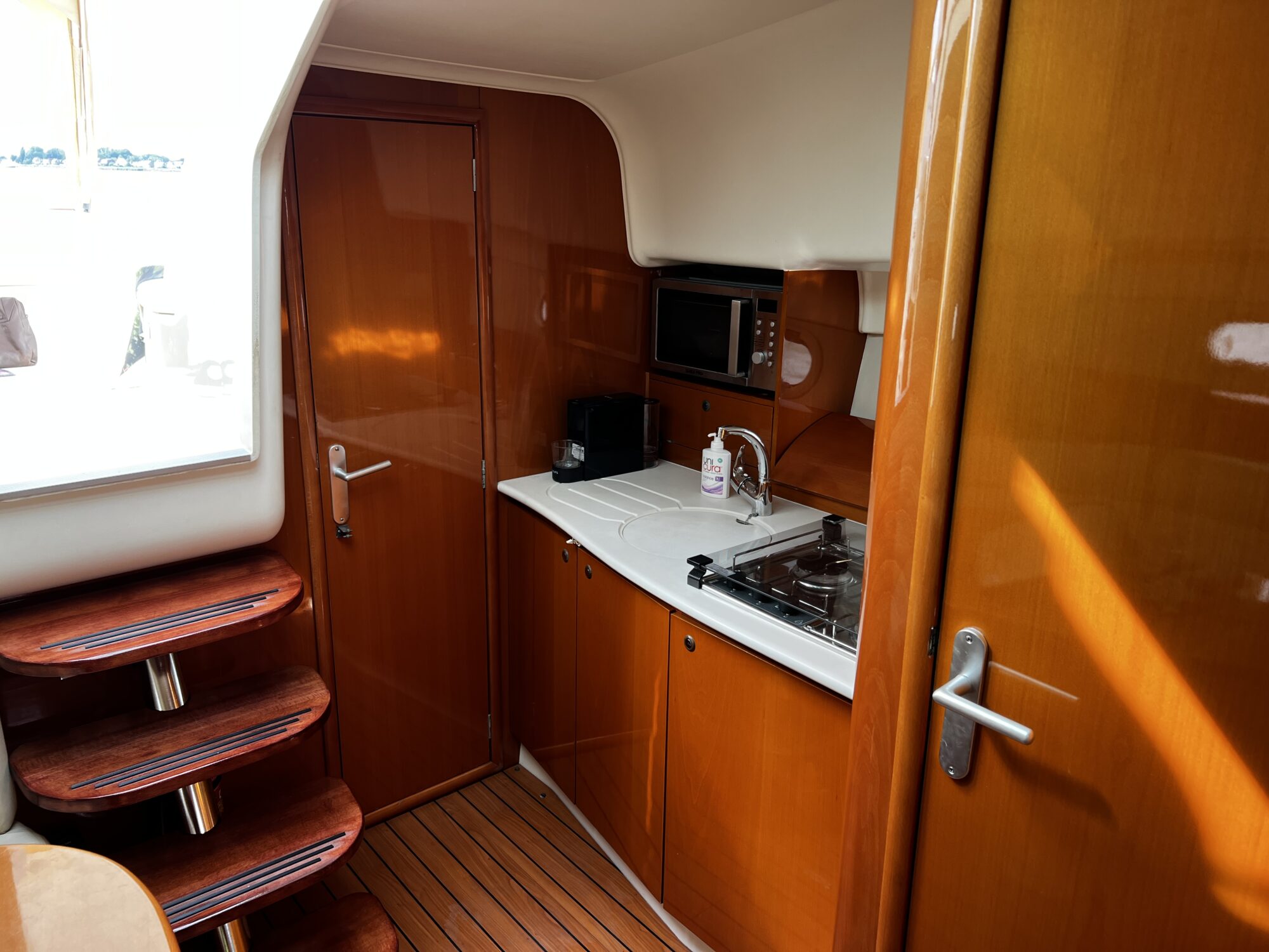 foto: 90 Jeanneau Jeanneau Prestige 34S HT