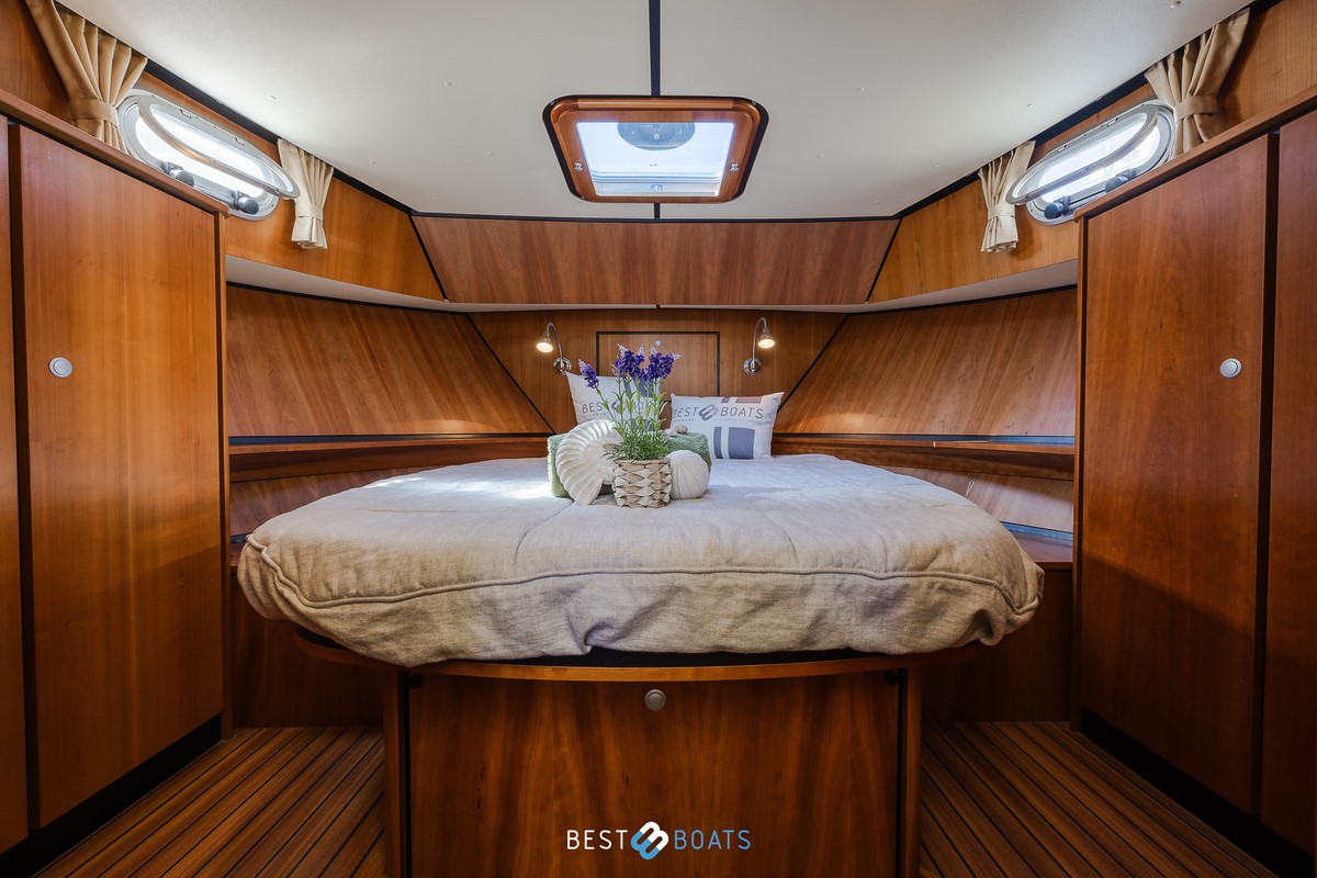 foto: 42 Linssen Grand Sturdy 60.33 AC Diamond Edition - SOLD