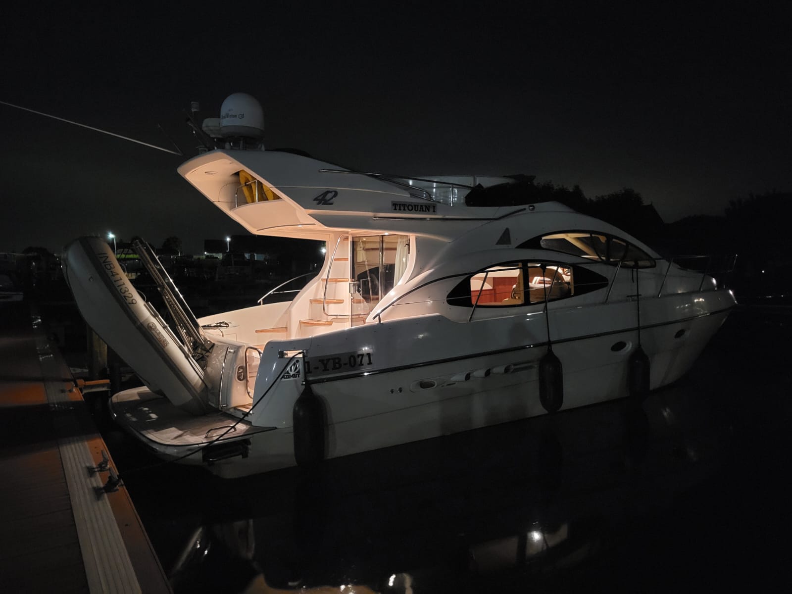 foto: 33 Azimut 42