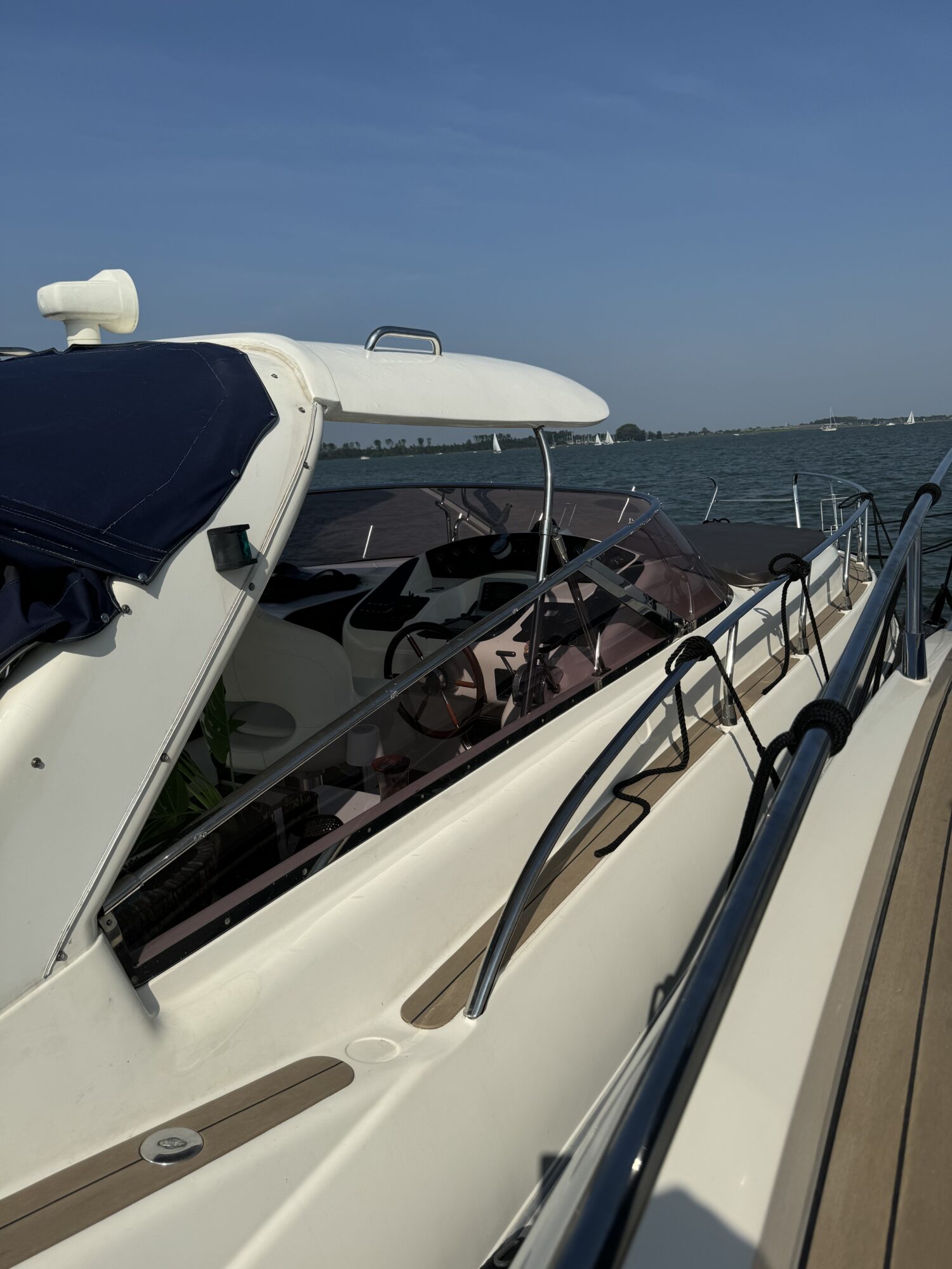 foto: 102 Airon Airon Marine 425 HT
