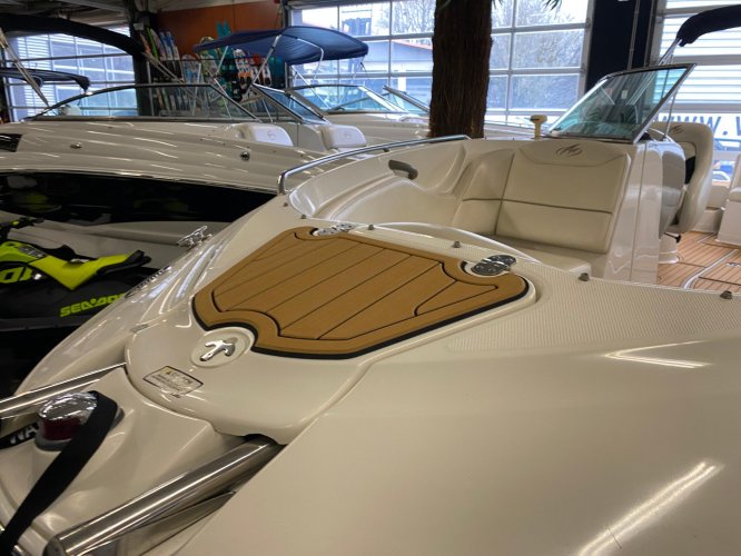 foto: 16 Monterey 248 LS Montura