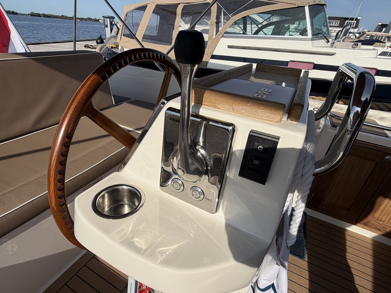 foto: 35 Intender 950 Cabrio