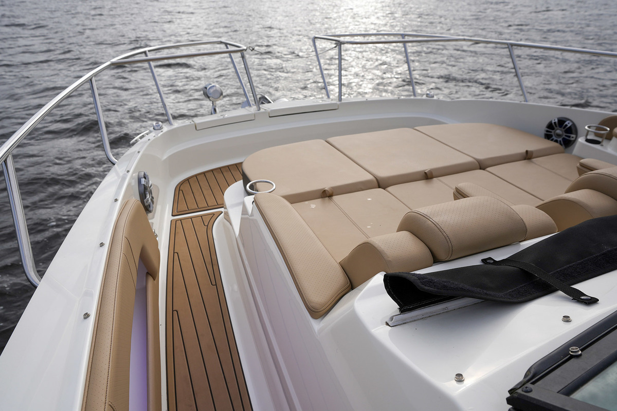 foto: 71 Sea Ray Sundancer 320