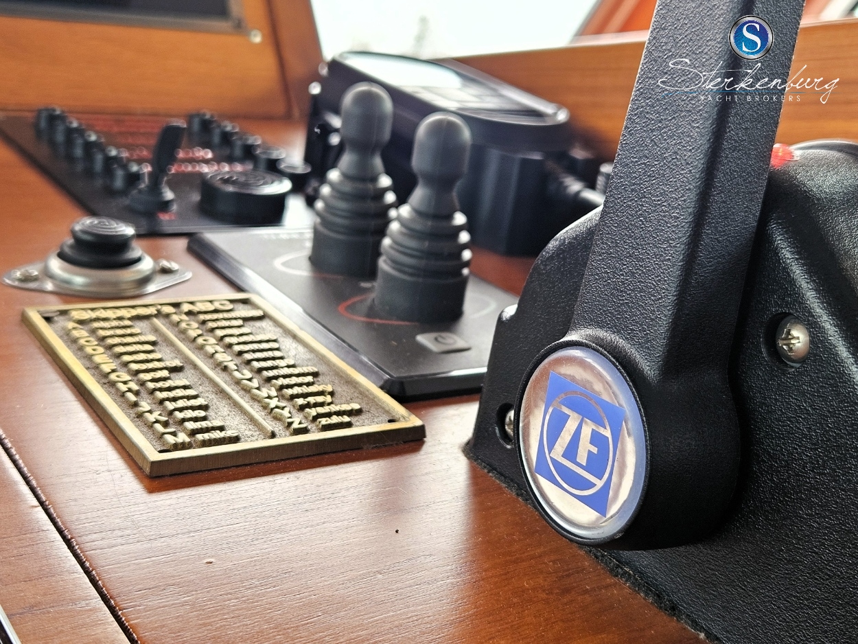 foto: 33 Super van Craft 1700 VS