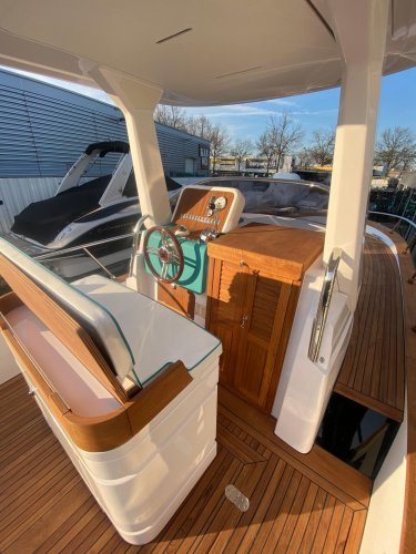 foto: 33 Cantieri Mimi Gozzi Libeccio 8.50 WA -DIRECT LEVERBAAR-