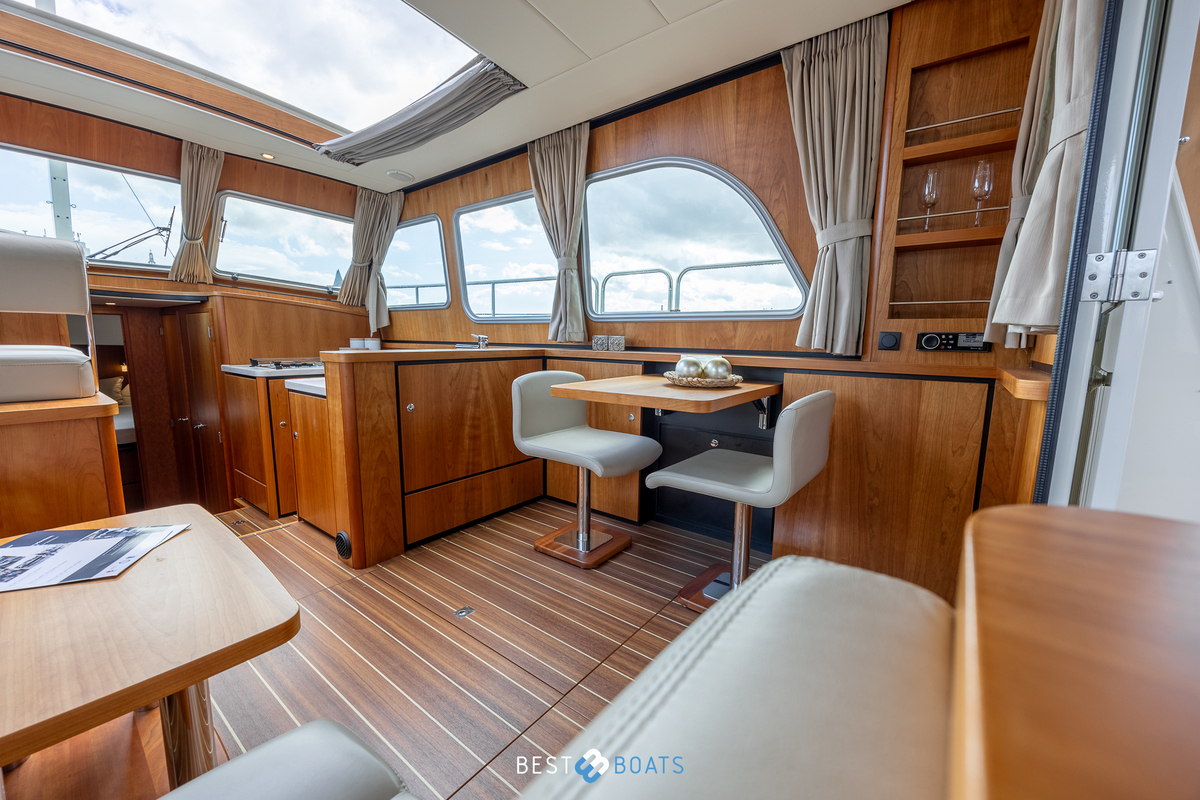 foto: 40 Linssen Grand Sturdy 40.0 Sedan