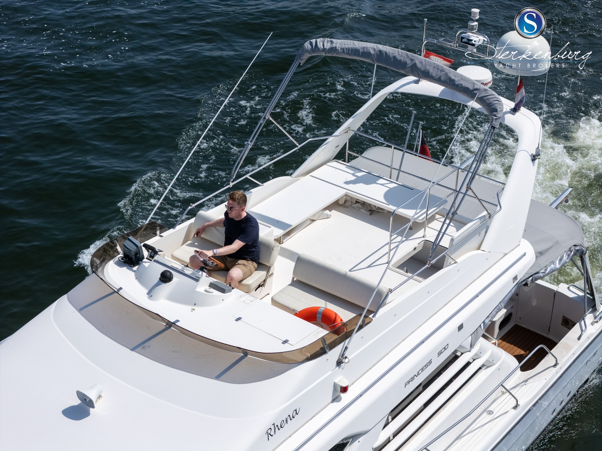 foto: 71 Princess Princess 500