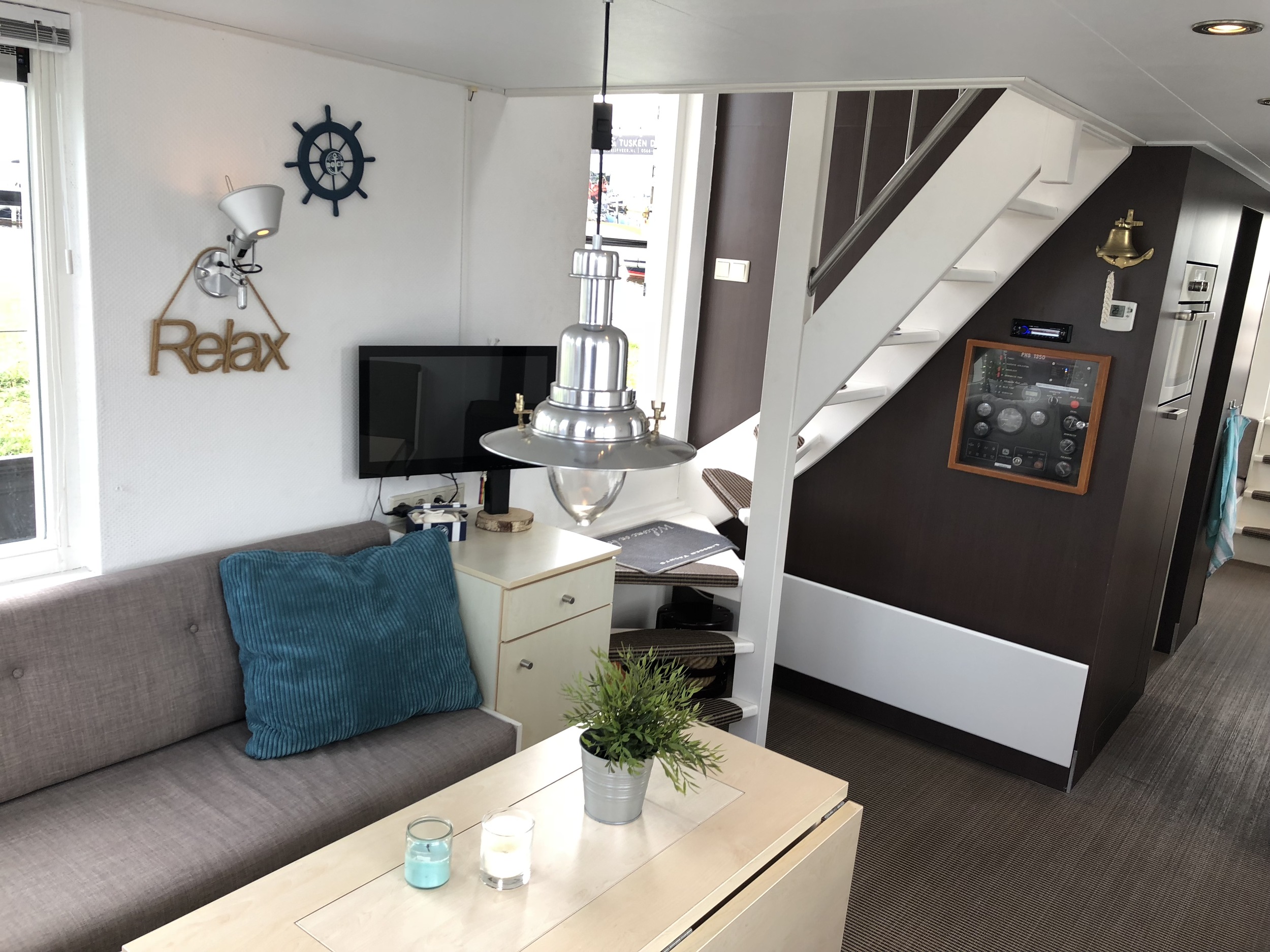 foto: 38 Prins HomeShip 1350 | VaarHuis | Houseboat