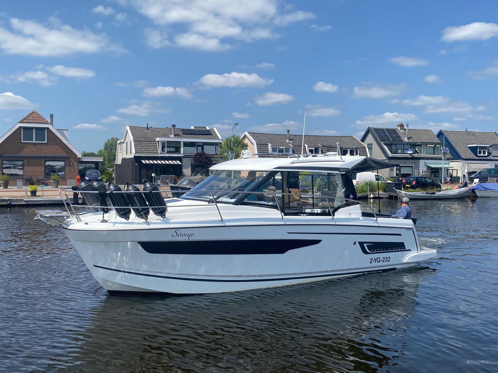 foto: 32 Jeanneau  Merry Fisher 895 offshore